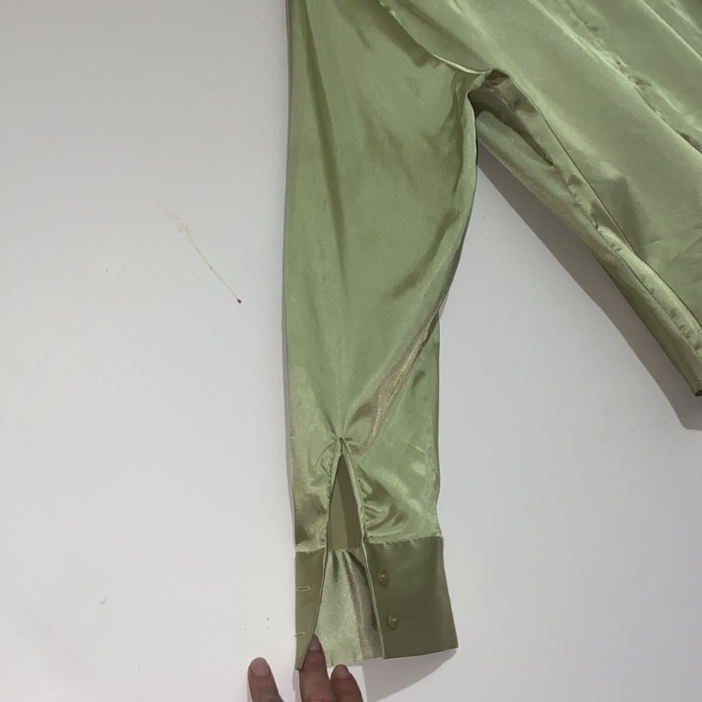 Women’s Kathy Ireland size XL dress Shirt - Picture 3 of 3